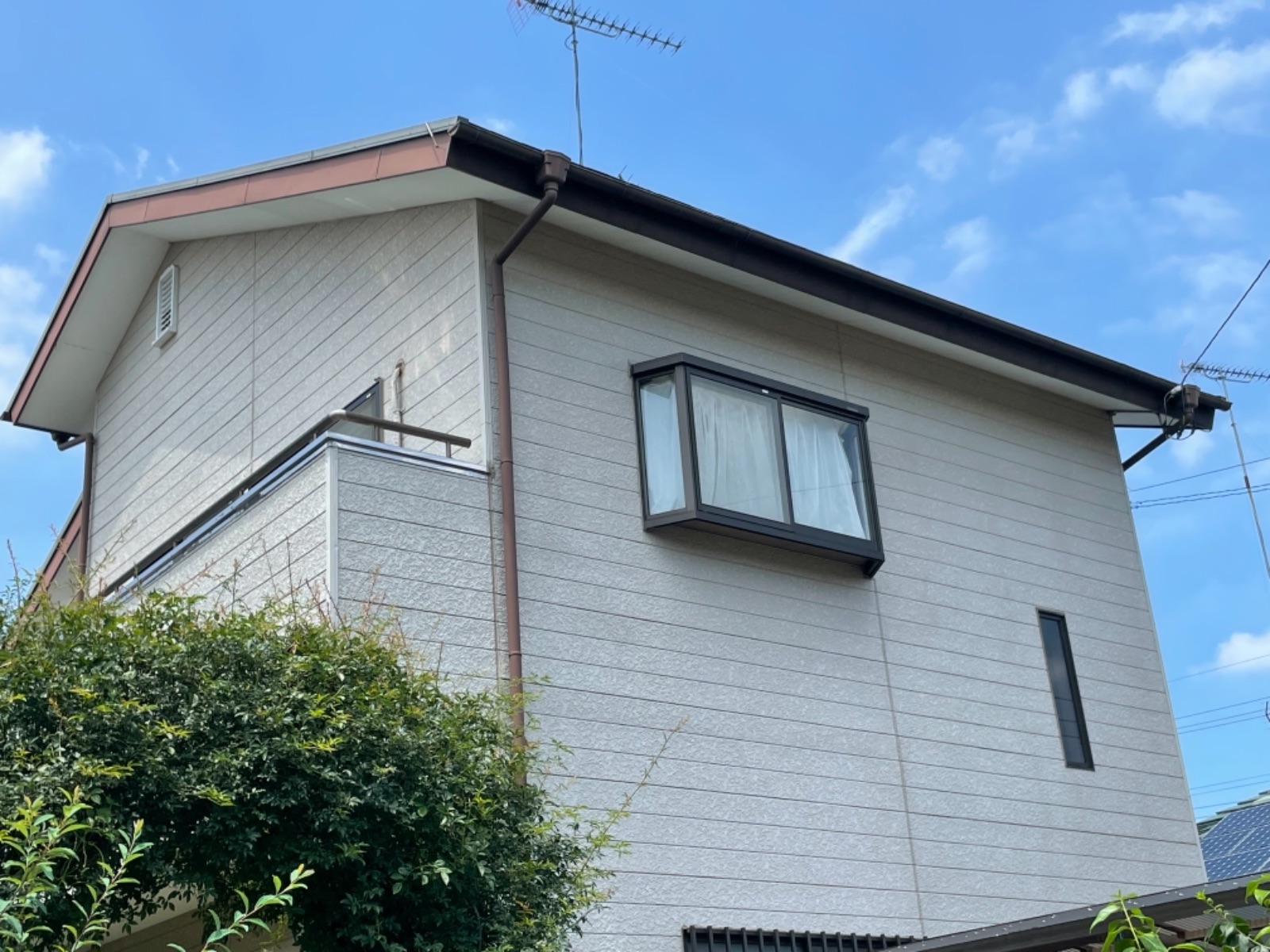 筑西市　H様邸 玄関リフォームも施工し新築のように